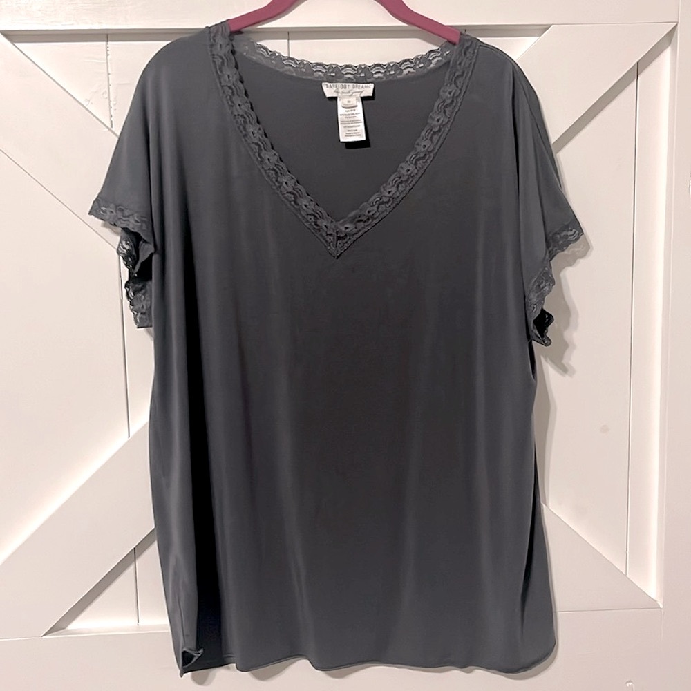 Barefoot Dreams Lace Trim Luxe Milk Jersey V-neck Tee Graphite Gray-Medium